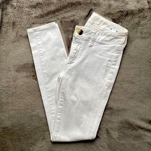 American Eagle Women’s White Jeans Sz4R Very Stretchy EUC